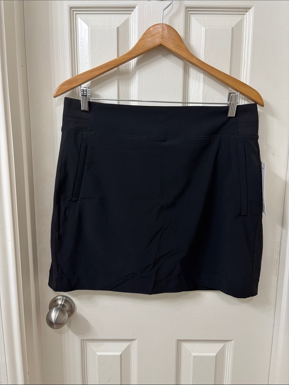 Athleta Black Performance Skirt with Inner Shorts